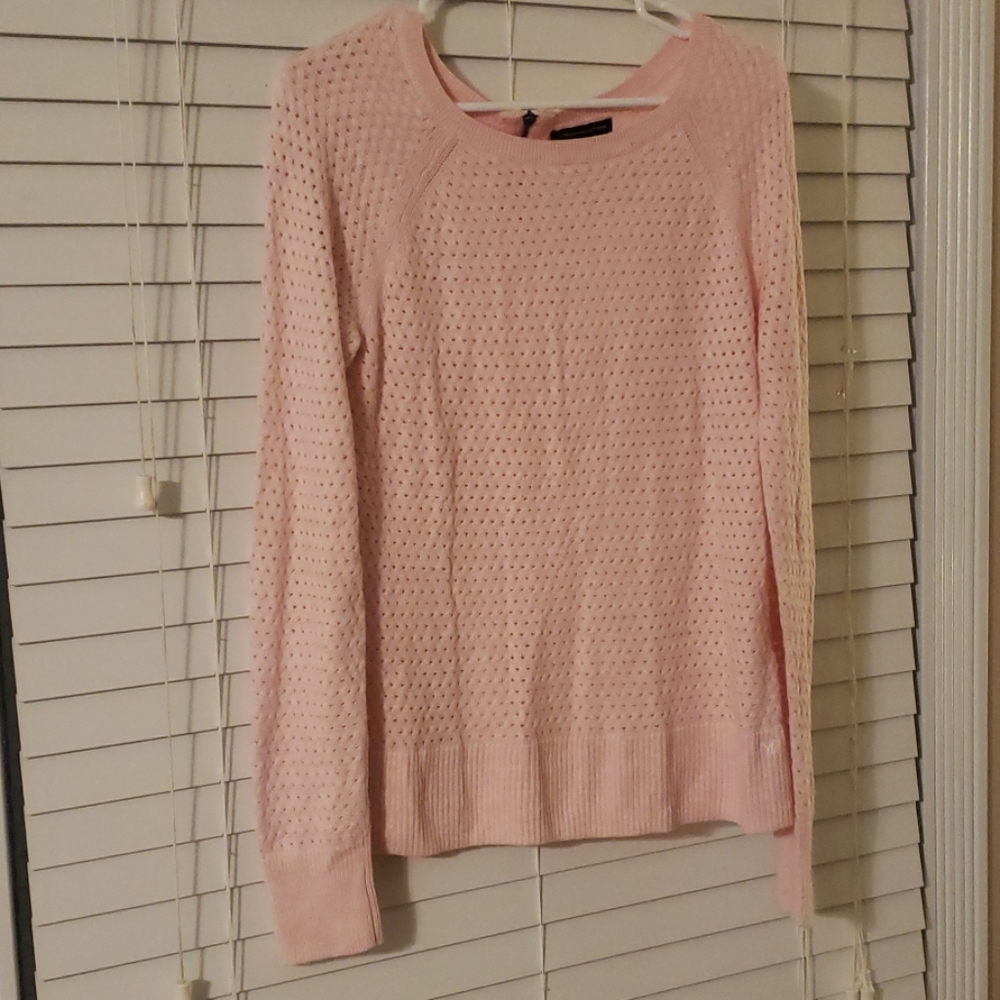 Baby pink sweater American eagle
